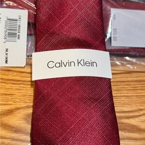 Calvin Klein Men's Burgundy Diagonal Pattern Tie